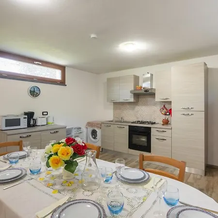 Apartment Modern With 2 Bedrooms Casa Perla By Vacavilla
